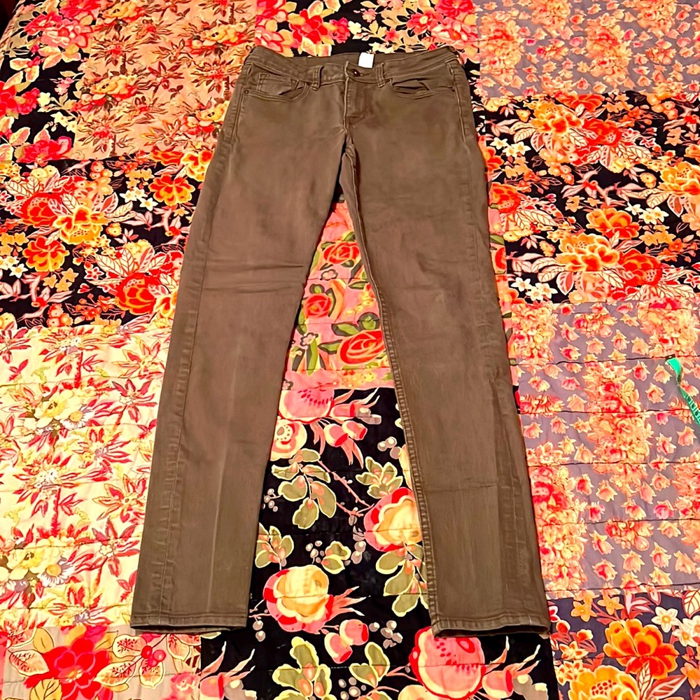 Divided olive stretchy skinny jeans